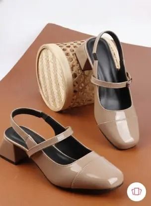 Feet Runner Women Heels Sandal Block Heel Beige product image